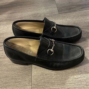 Authentic vintage Gucci loafers size 37 in black